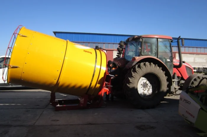 Измельчитель тюков соломы навесной 505M XL- фото № 1