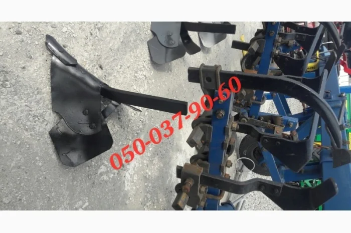 Окучники на мотыгу КРН.082.01.000 усиленные двухсторонние с регулировкой угла атаки- фото № 1