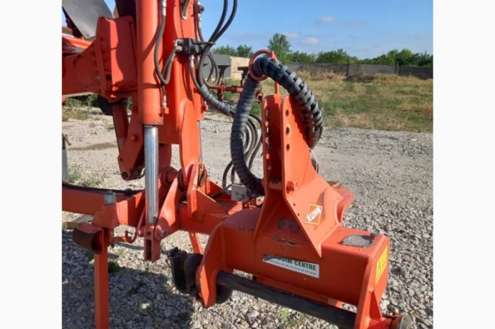 Плуг оборотний Kuhn Challenger 5+3 з відвалами Tekrone- фото № 10