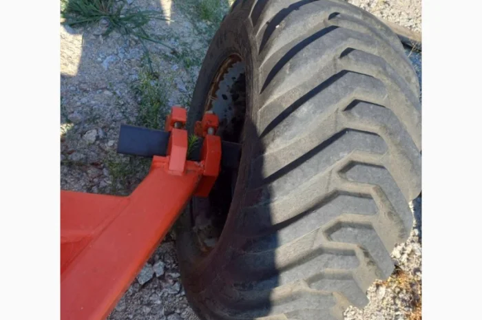 Плуг оборотний Kuhn Challenger 5+3 з відвалами Tekrone- фото № 6