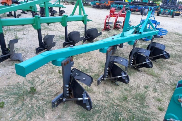 ПЛН 4-35, відвал пластиковий Tekrone- фото № 1