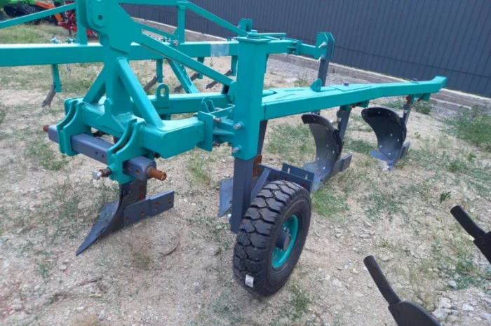 ПЛН 4-35, відвал пластиковий Tekrone- фото № 4