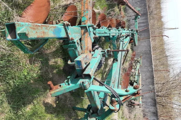 Плуг восьмикорпусний навісний ПНЛ-8-40 К700- фото № 8