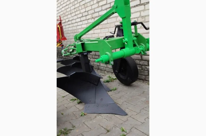 Плуг 3х корпусний оборотний 3/30 висока стійка, шовна рама BOMET- фото № 5