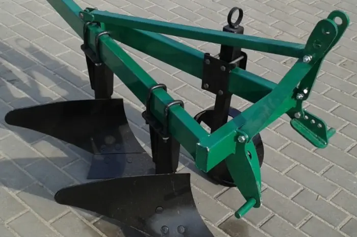 Продам Плуг двухкорпусный 2-20 /Украина/- фото № 8