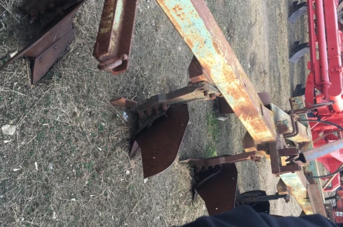 Продається Плуг ПЛН-5-35- фото № 6