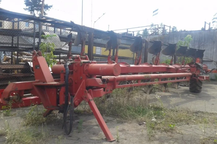 Плуг оборотний Gregoire Besson 8 корпусів- фото № 1