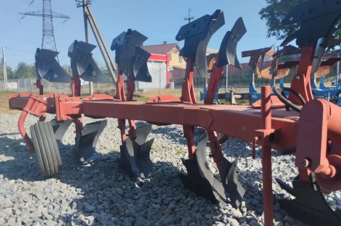 Плуг Gregoire Besson 4+1- фото № 4