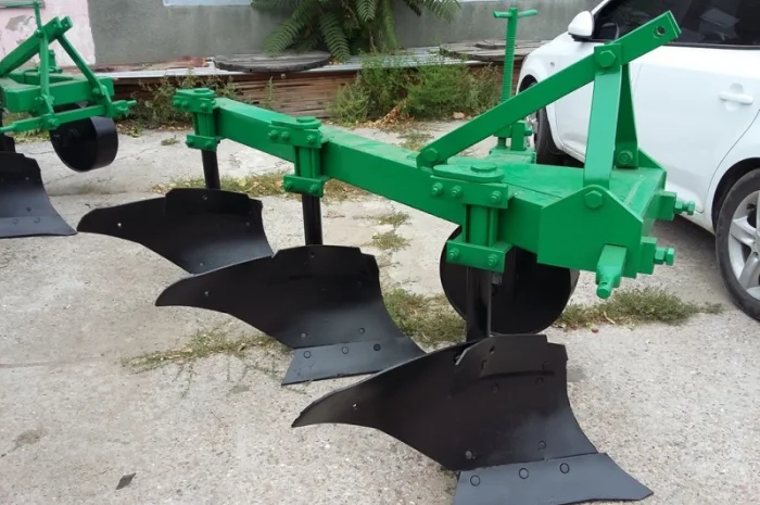 Продам плуг навесной трехкорпусный на высоких стойках ПБЛ 3-35- фото № 5