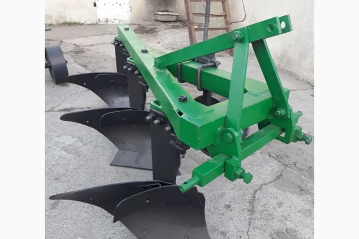 Продам плуг трехкорпусный навесной ПЛН 3-35- фото № 1