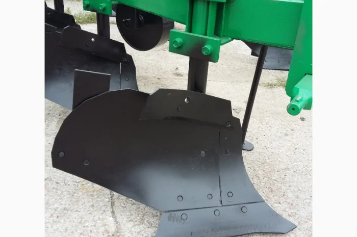 Продам плуг навесной пятикорпусный на высоких стойках ПБЛ 5-40- фото № 2