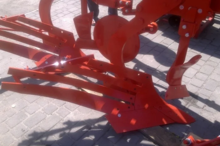 Плуги Mirco, UNICO GASPARDO от 5 до 9 корпусов любые Плуг MIRCO 6+1+1- фото № 1