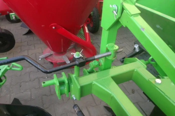 Плуг 2 3 4 5 корпусний Bomet- фото № 12