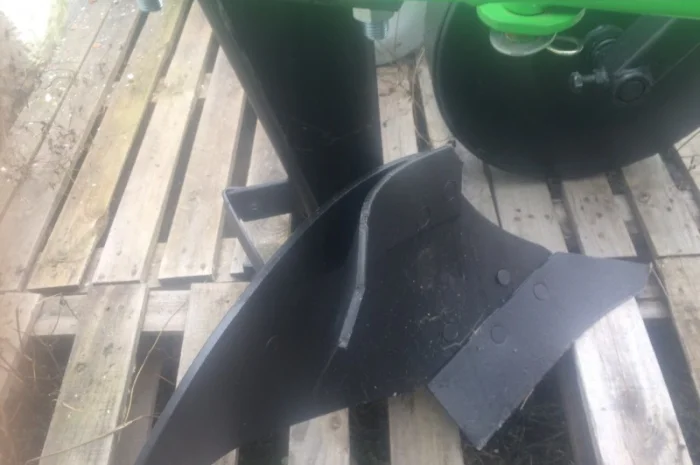 Плуг 2 3 4 5 корпусний Bomet- фото № 6