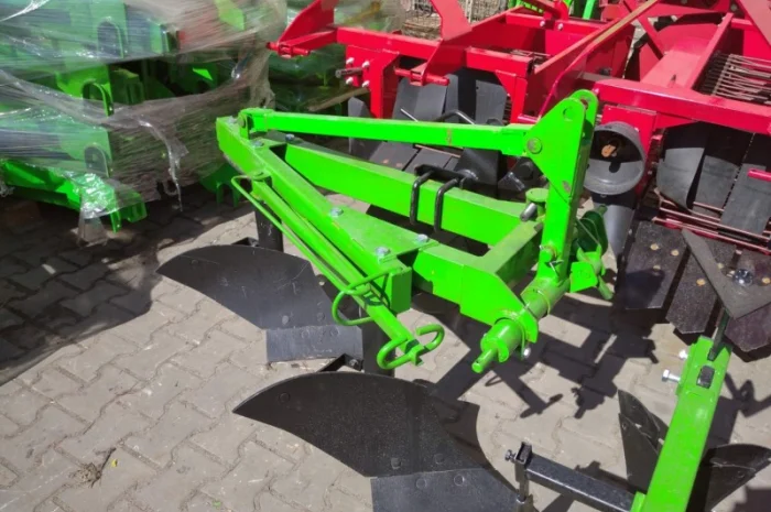 Плуг 2 3 4 5 корпусний Bomet- фото № 20