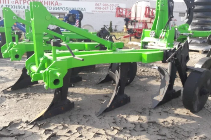 3-х корпусний 3-25 плуг Bomet (Польща)- фото № 2