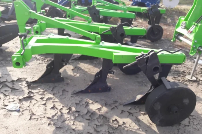 3-х корпусний 3-25 плуг Bomet (Польща)- фото № 3