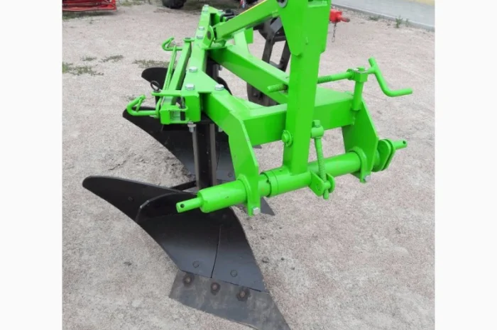 Плуг классический 3/30 фирмы Bomet- фото № 4