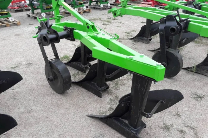 Плуг классический 3/30 фирмы Bomet- фото № 6