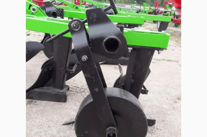 Плуг классический 3/30 фирмы Bomet- фото № 8