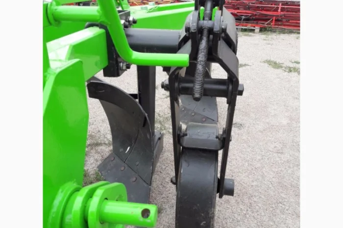 Плуг классический 3/30 фирмы Bomet- фото № 9