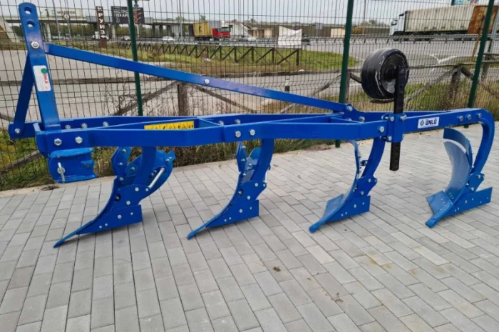 Турецький 4-х корпусний плуг Unlu, суцільні відвали- фото № 1