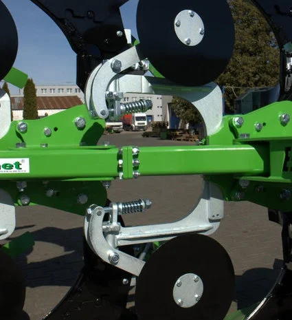 Продам навісний трьохкорпусний плуг 3*30- фото № 3