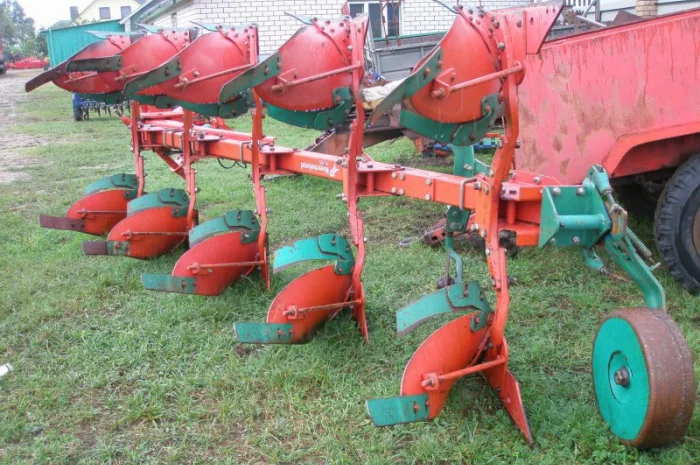 Оборотний плуг 5 корпусний Kverneland VD85- фото № 2