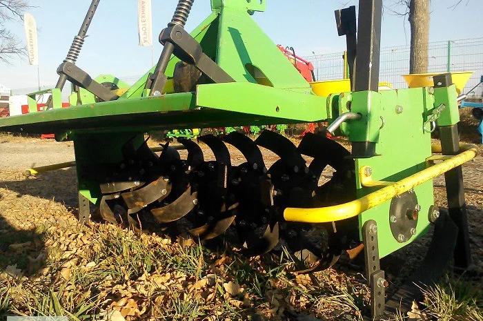 Навесная почвофреза 1, 6 м фирмы Bomet Польша- фото № 5