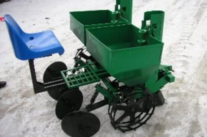 Картоплесаджалка 2-х рядкова, з регулюванням міжрядь, для мини и мото тракторов- фото № 4