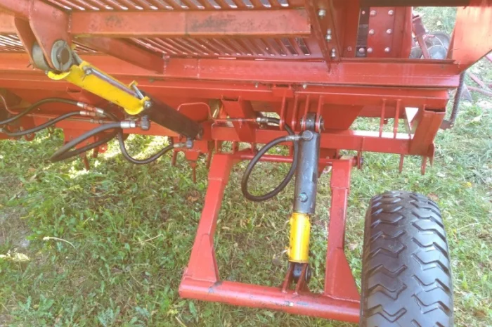 Продам Картофелесажалка Л-207 (прицепная 4-рядная- фото № 8