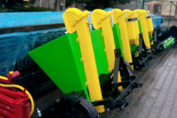 Картофелесажалка Bomet- фото № 12