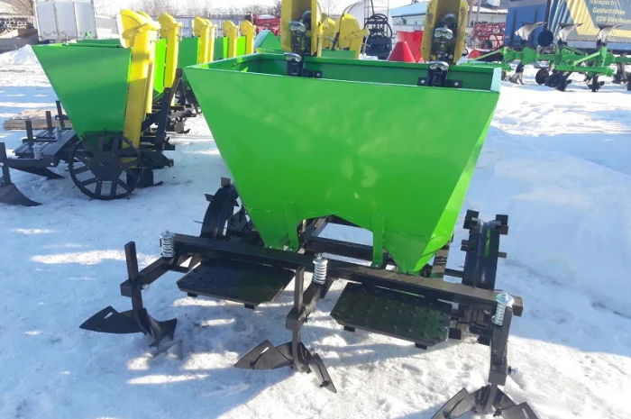 Двухрядная картофелесажалка S-239 фирмы Bomet Польша- фото № 3