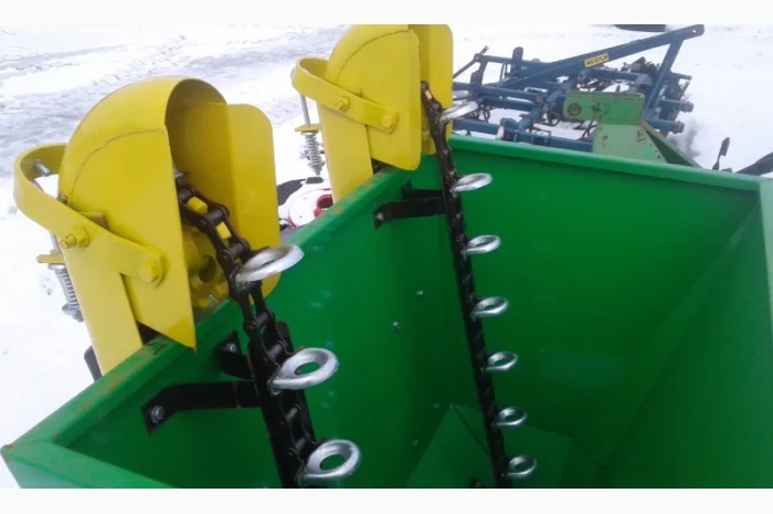 Сажалка для картофеля 2-х рядная с бачком для минудобрений Польша- фото № 4