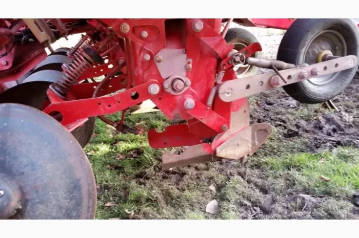 Картоплесаджалка Grimme GL 34 T- фото № 3