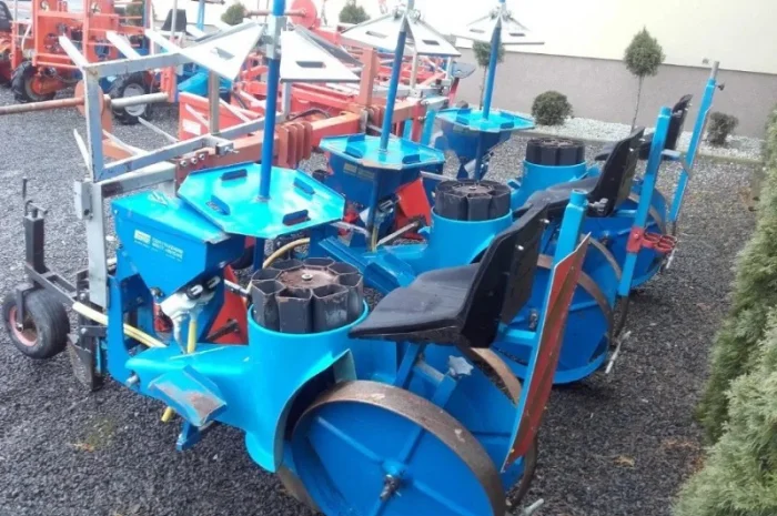 Розсадопосадочна машина Ferrari Fmax 3 рядна- фото № 1