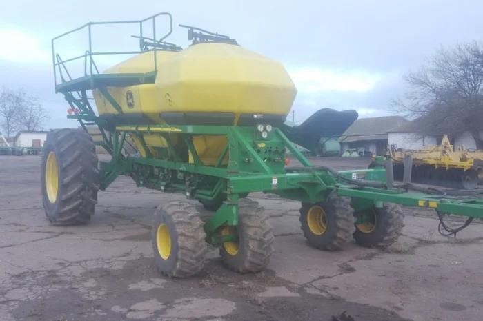 Бункер пневмоприцеп John Deere 1910 на продажу- фото № 1