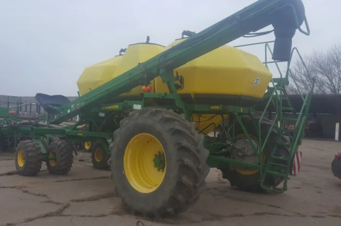 Бункер пневмоприцеп John Deere 1910 на продажу- фото № 3