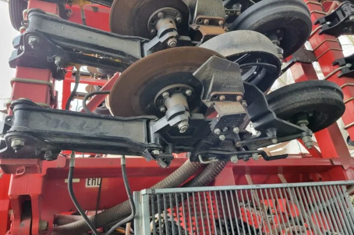 Посівний комплекс BOURGAULT 3720-30 з бункером 1910 John Deere- фото № 4