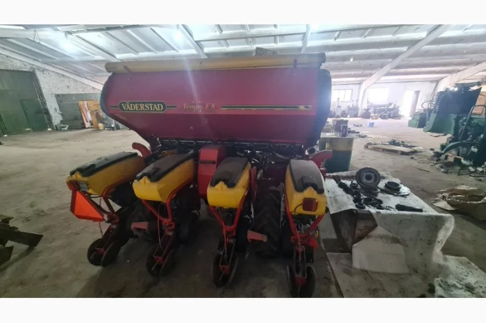 Vaderstad Tempo F 8- фото № 5