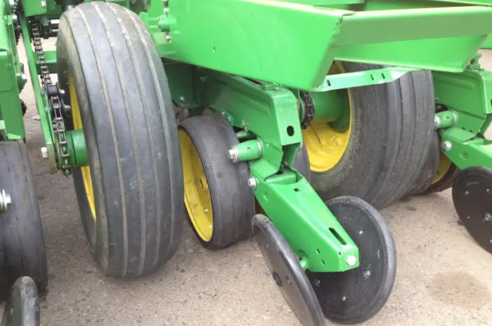 Амереканская Сеялка пропашная John Deere 7000 (8-рядная- фото № 6