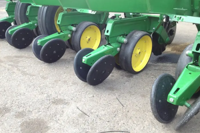 Амереканская Сеялка пропашная John Deere 7000 (8-рядная- фото № 7