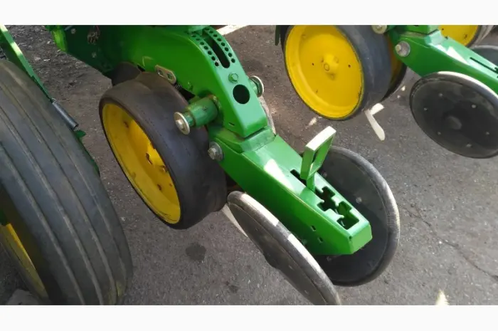 В наличии Сеялка Пропашная пневматическа John Deere 7200 из США-8 рядная из США- фото № 11