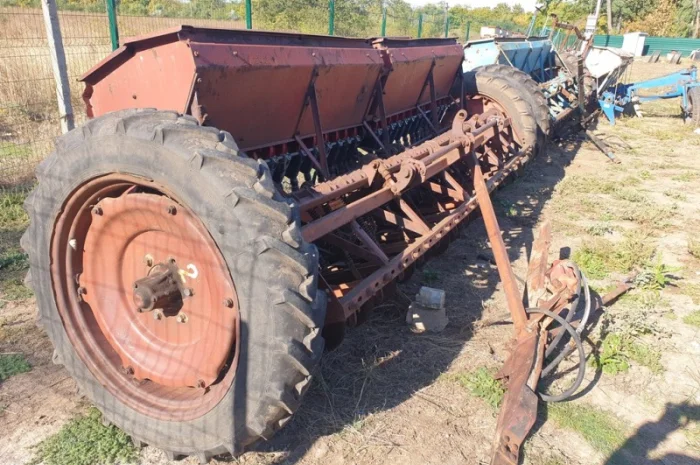 Сеялка зерновая СЗ-3, 6 б/у- фото № 1