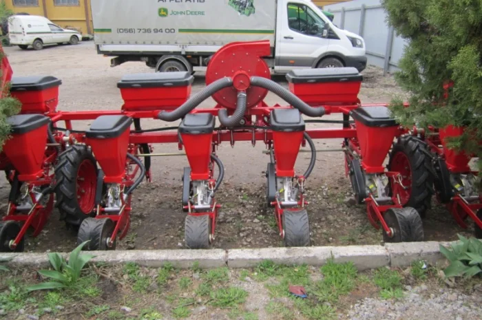 Сівалка точного висіву з міжсекційним розміщенням коліс TM DEMETRA- фото № 7