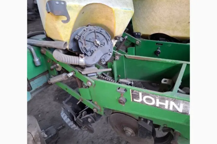 Сівалка просапна John Deere 7200/12 рядна пневма- фото № 2