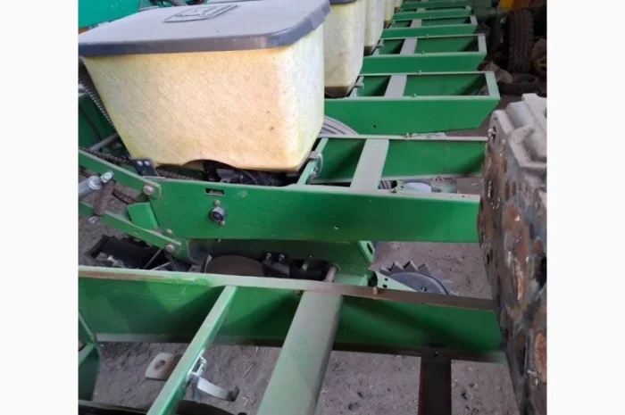 Сівалка просапна John Deere 7200/12 рядна пневма- фото № 2
