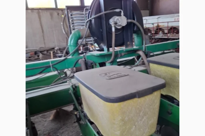 Сівалка просапна John Deere 7200/12 рядна пневма- фото № 7