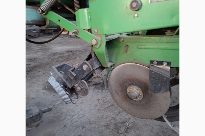 Сівалка просапна John Deere 7200/12 рядна пневма- фото № 8