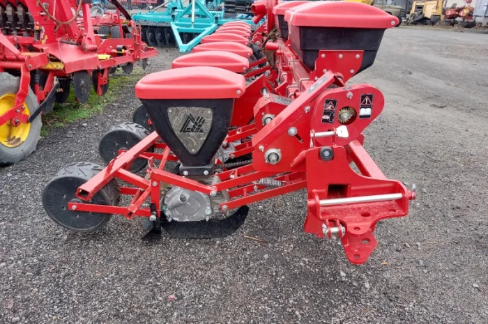 Сівалка просапна УПС-8- фото № 3